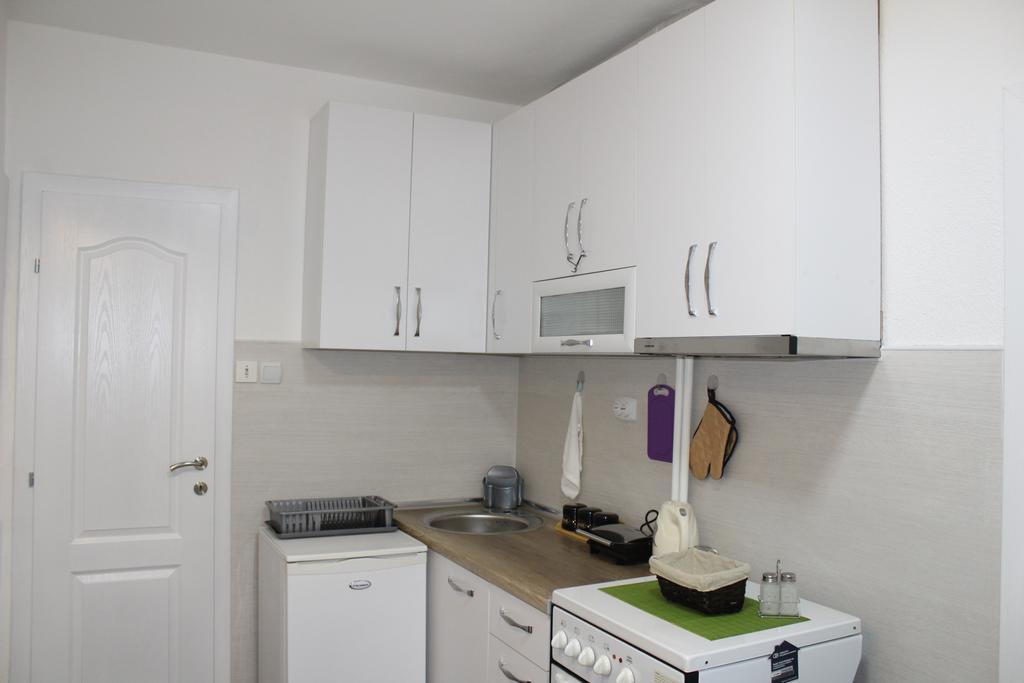 Villa Flora Guesthouse Kruševo Eksteriør billede