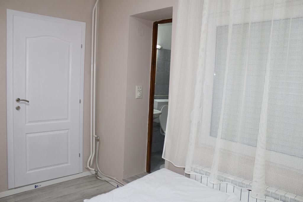 Villa Flora Guesthouse Kruševo Eksteriør billede