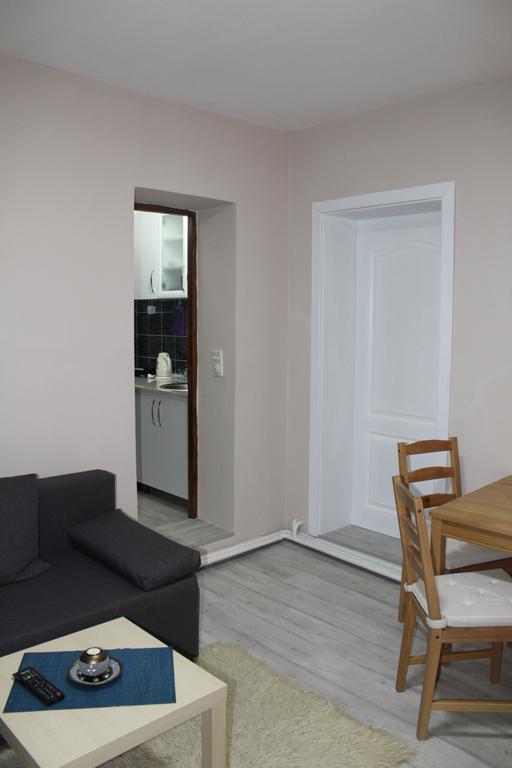 Villa Flora Guesthouse Kruševo Eksteriør billede